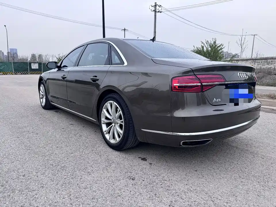 Audi A8