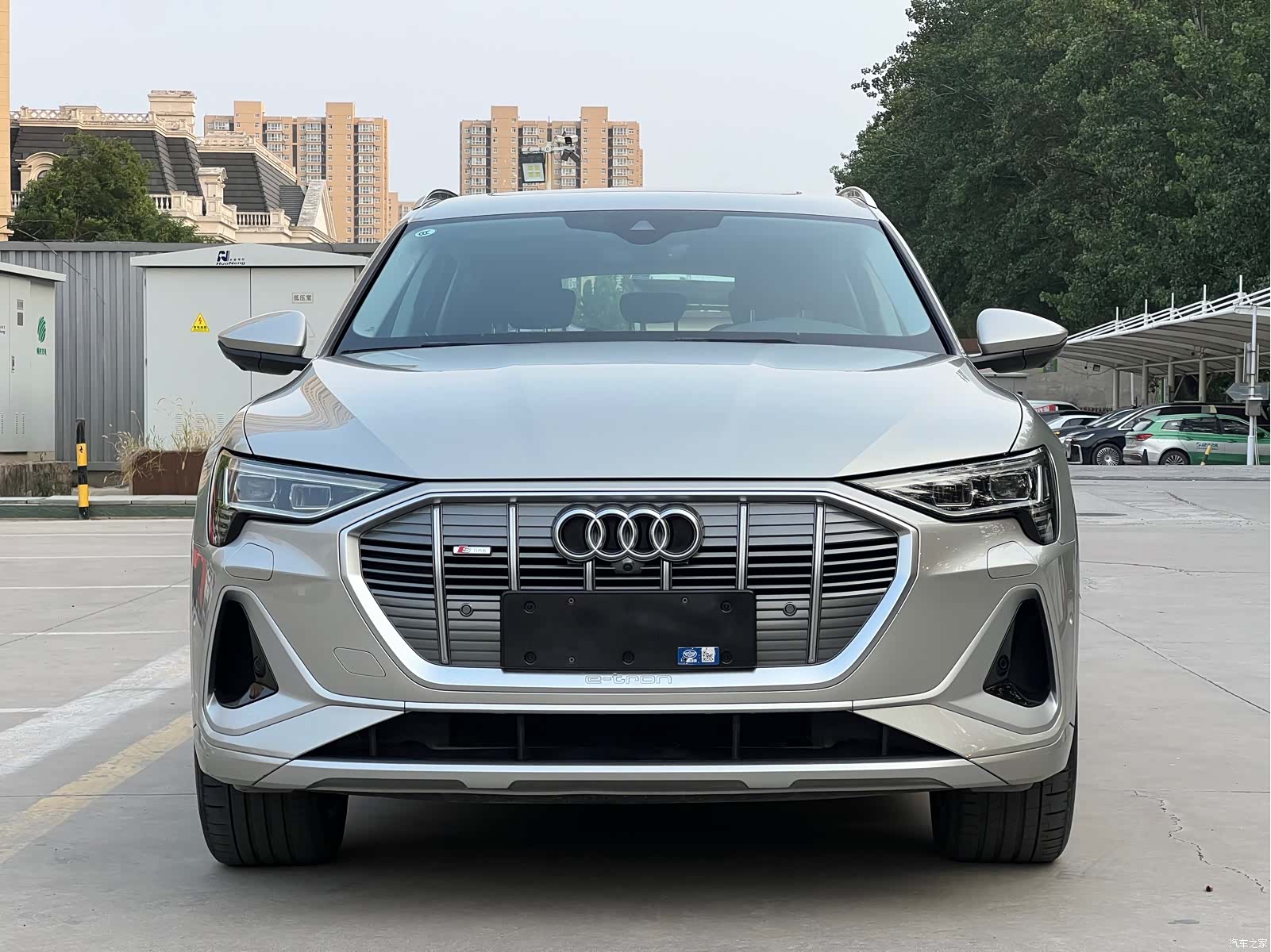 Audi e-tron, 2022 8