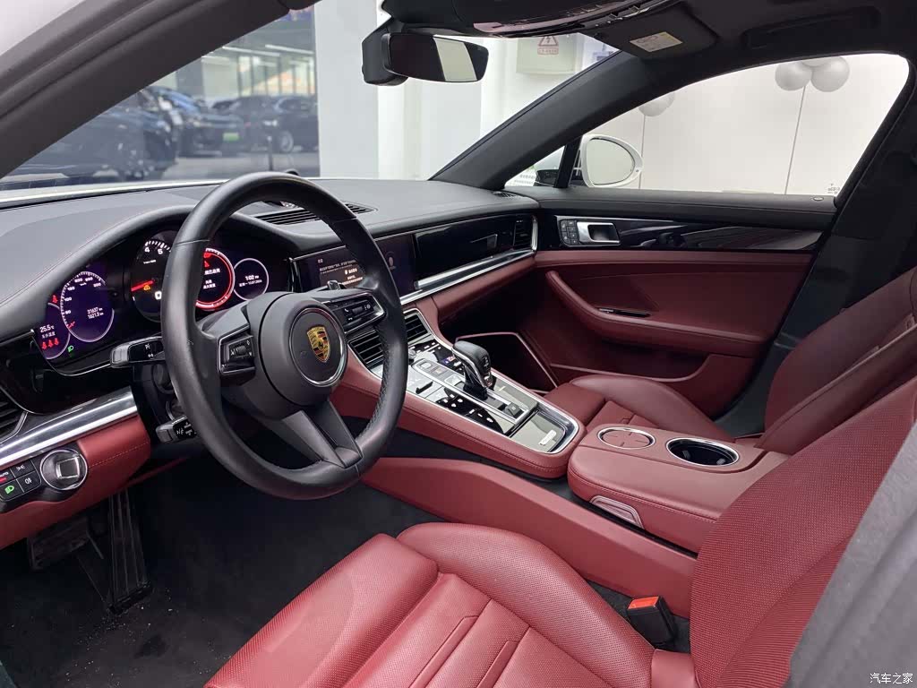 Porsche Panamera, 2022 все фото