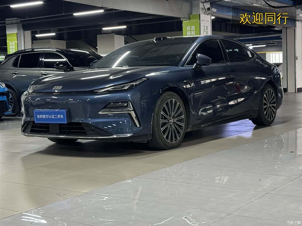 Geely 8, 2025 1