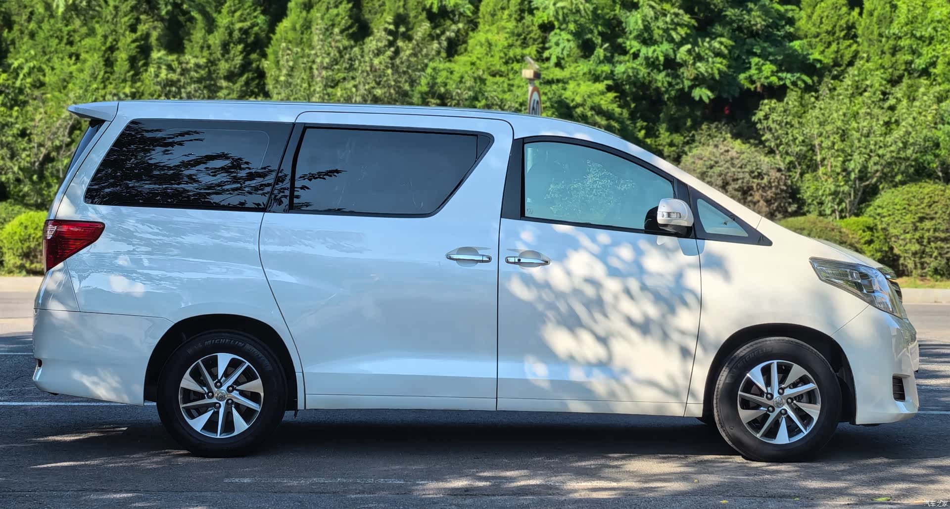 Toyota Alphard, 2016 4