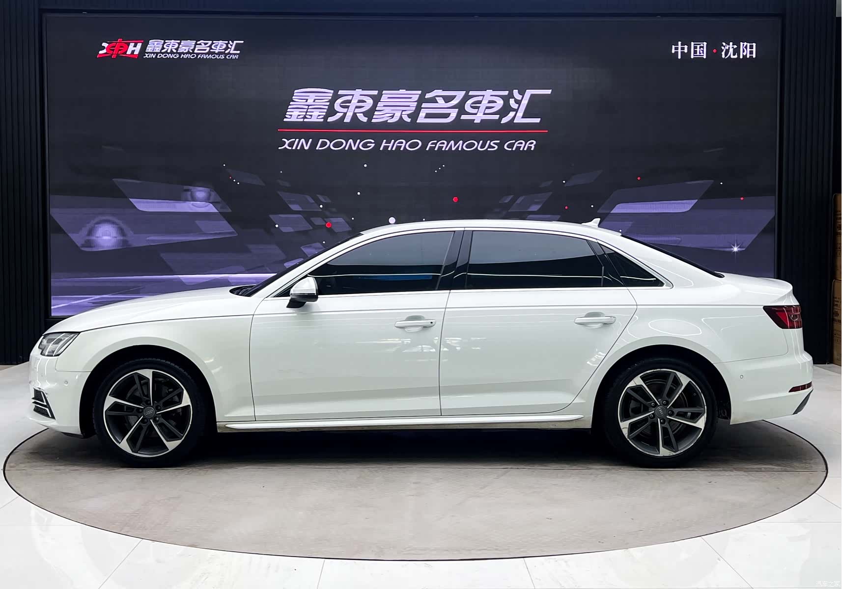 Audi A4L, 2019 4