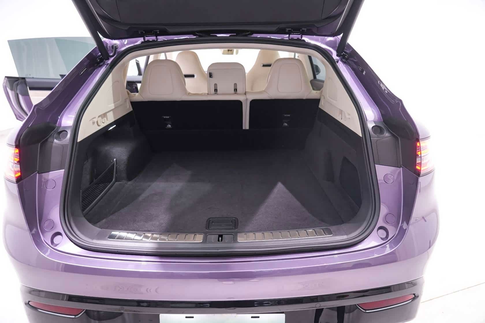 Luxeed R7, 2025 24