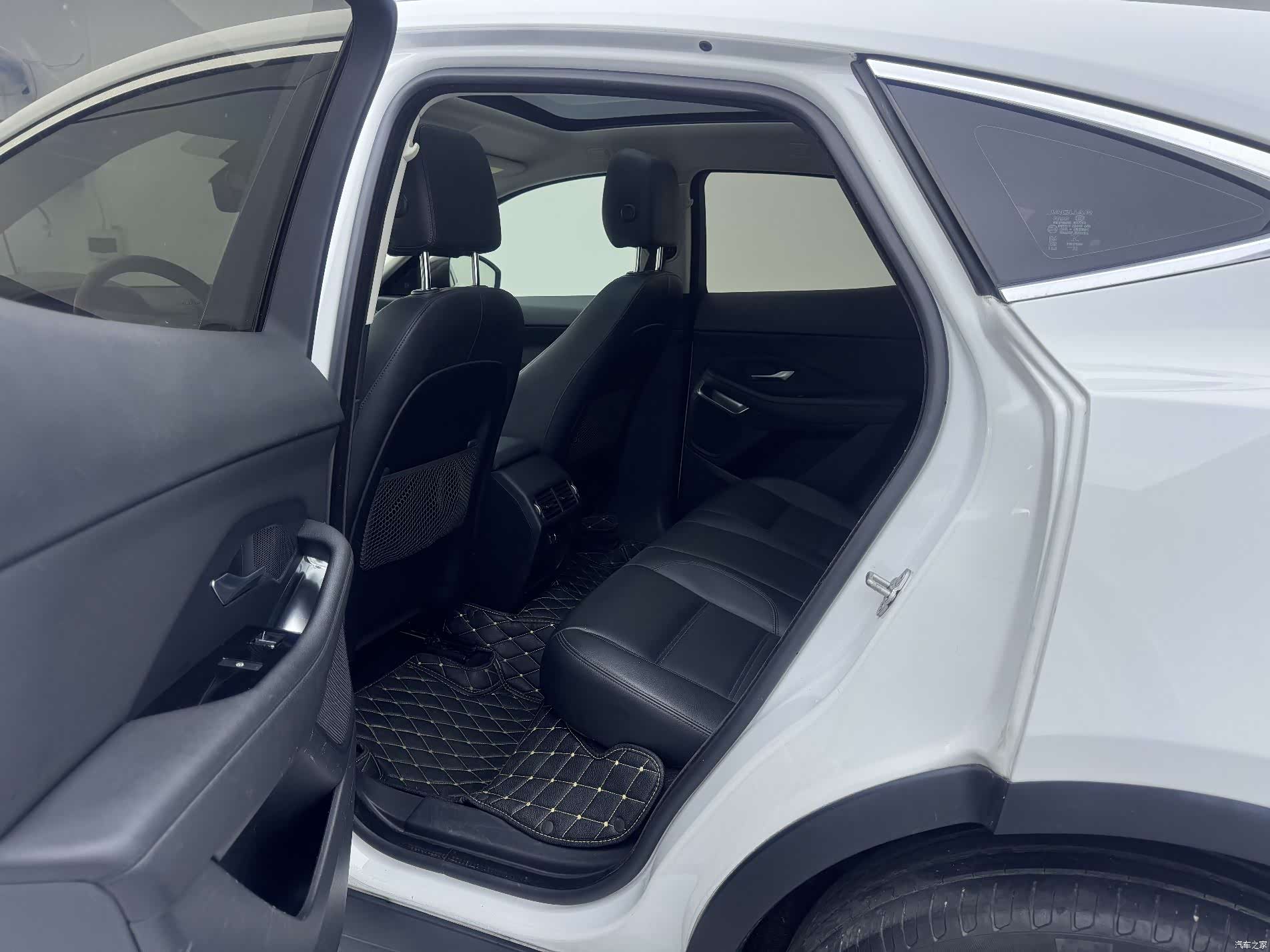 Land Rover P200, 2018 все фото