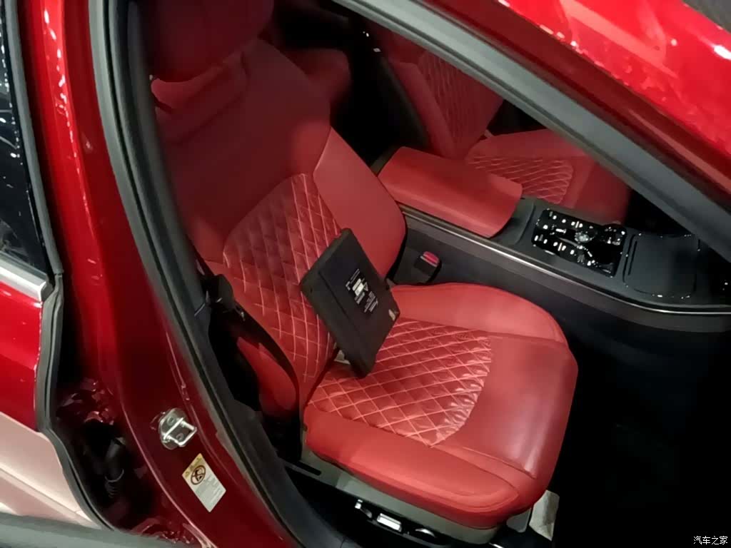 BYD Han, 2020 25