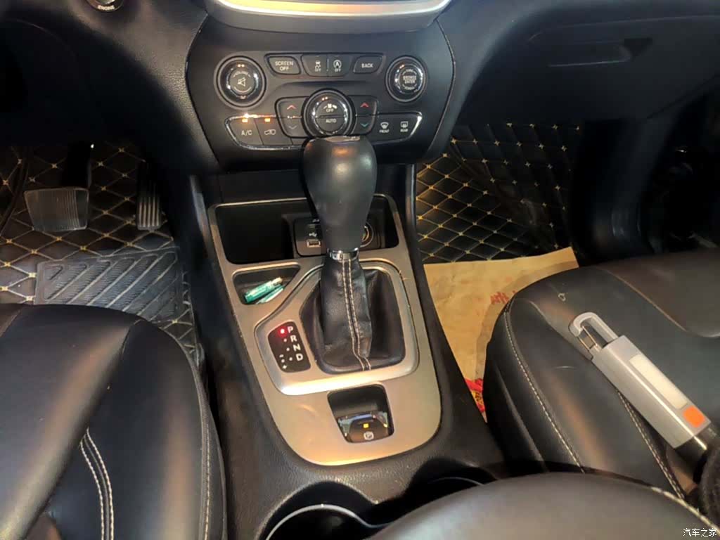 Jeep Cherokee, 2016 14