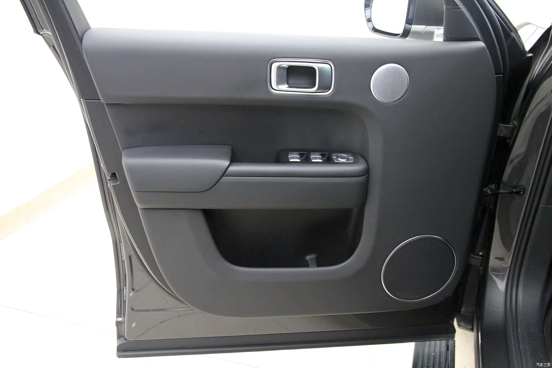 Li Auto L9, 2023 13
