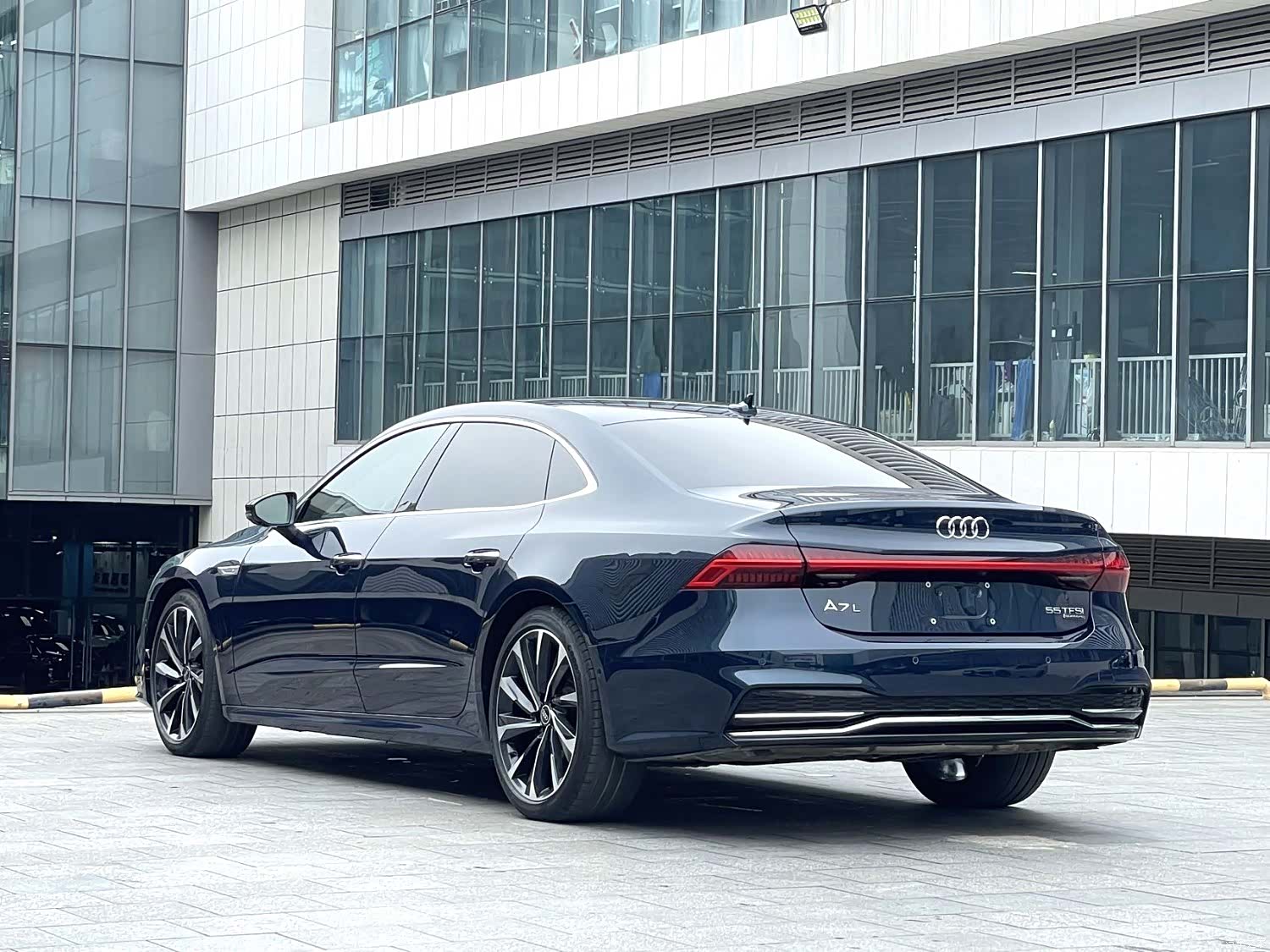 Audi A7L, 2026 17