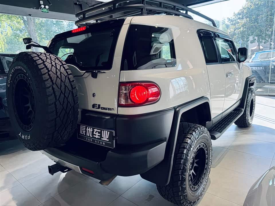 Toyota FJ Cool Luze