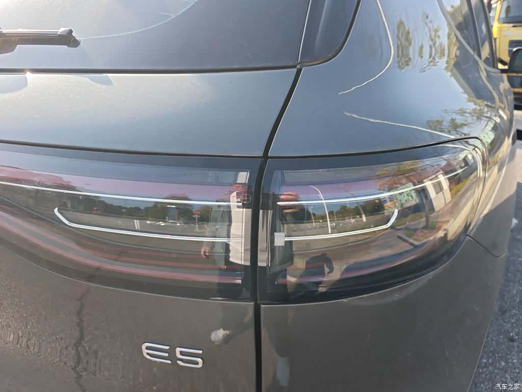 Geely Galaxy E5, 2025 24