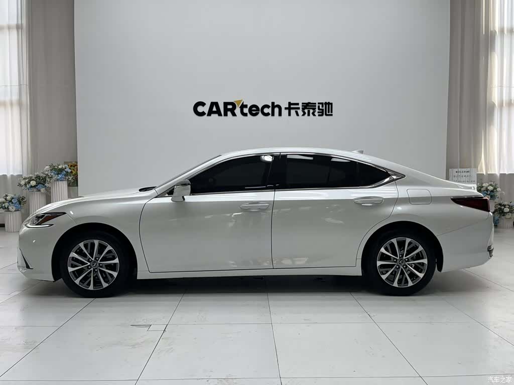 Lexus ES, 2024 16