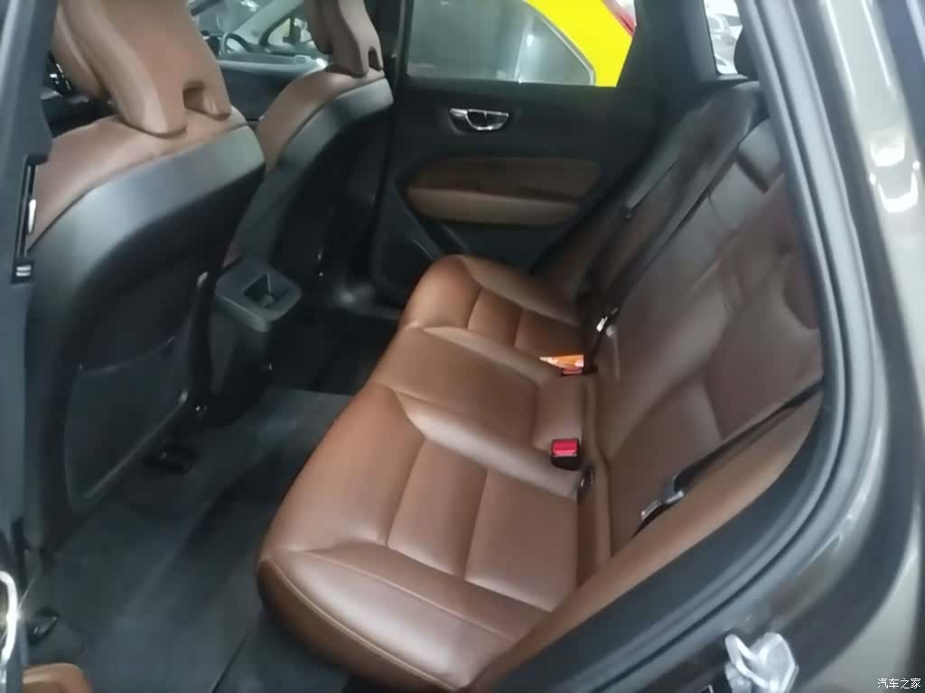 Volvo XC60, 2018 17
