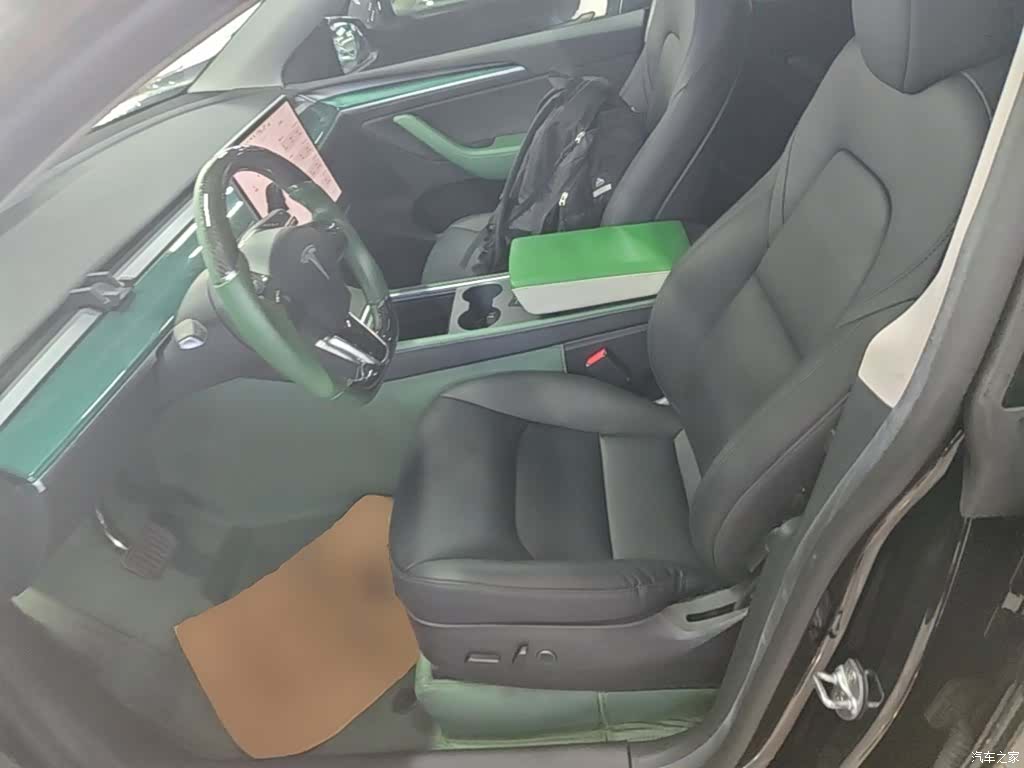 Tesla Model Y, 2022 15