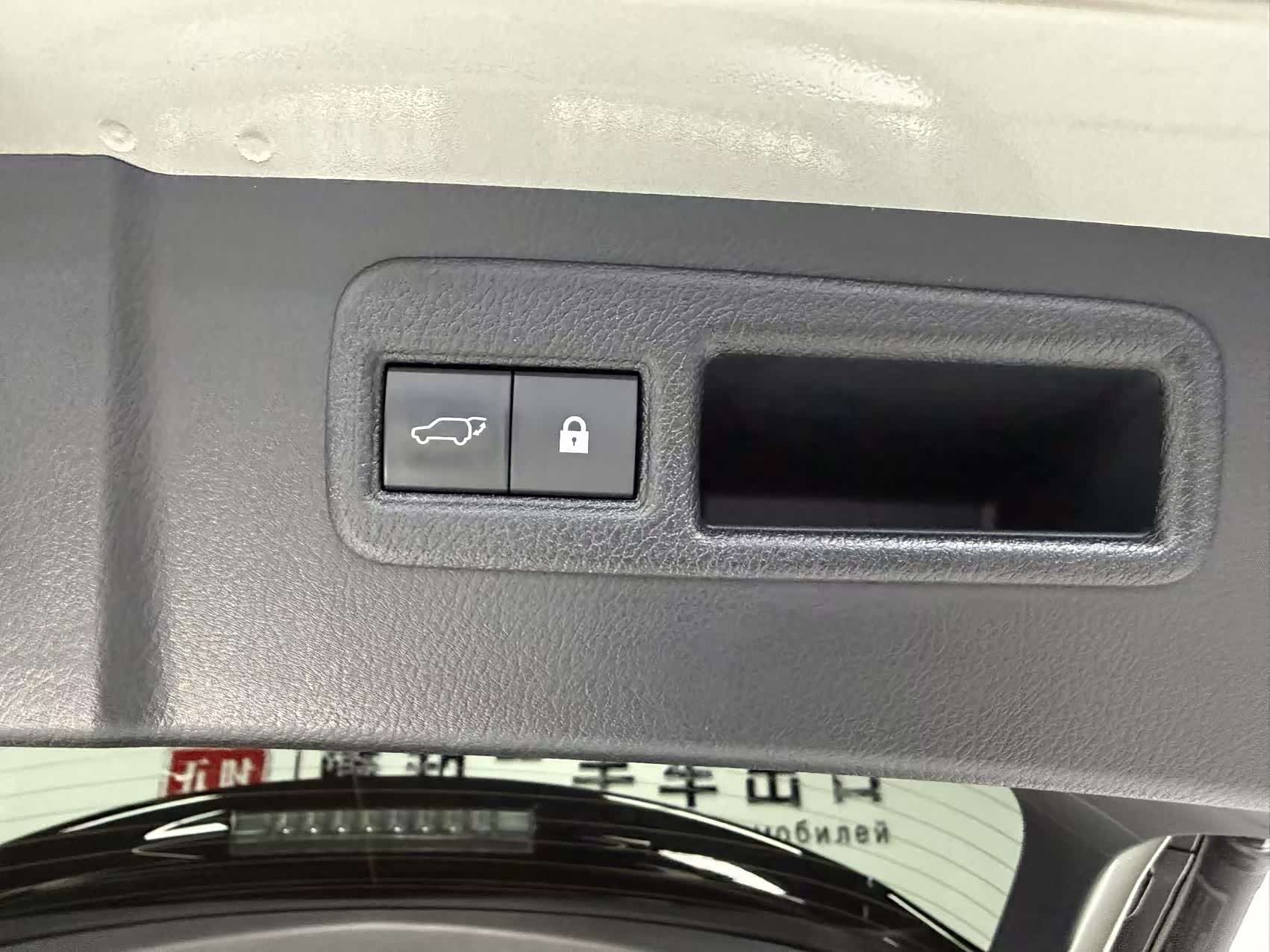 Lexus NX, 2019 19