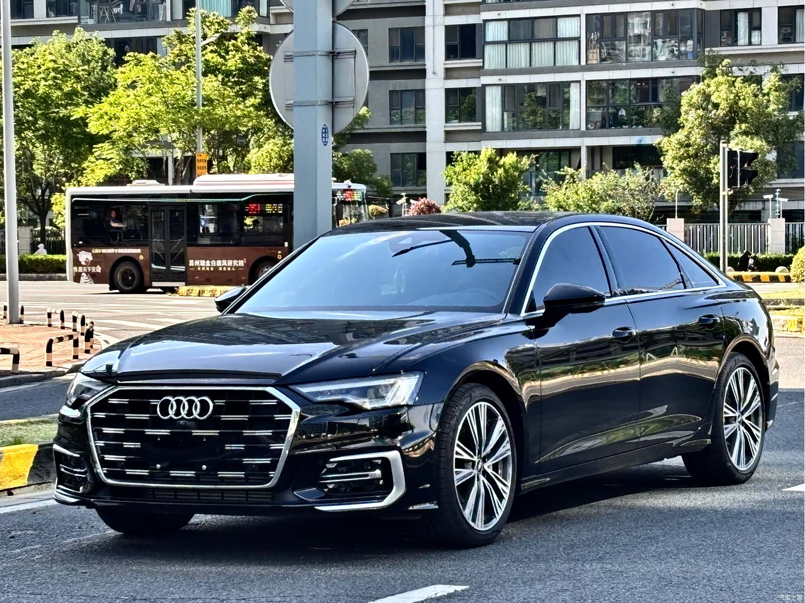 Audi A6L, 2025 1