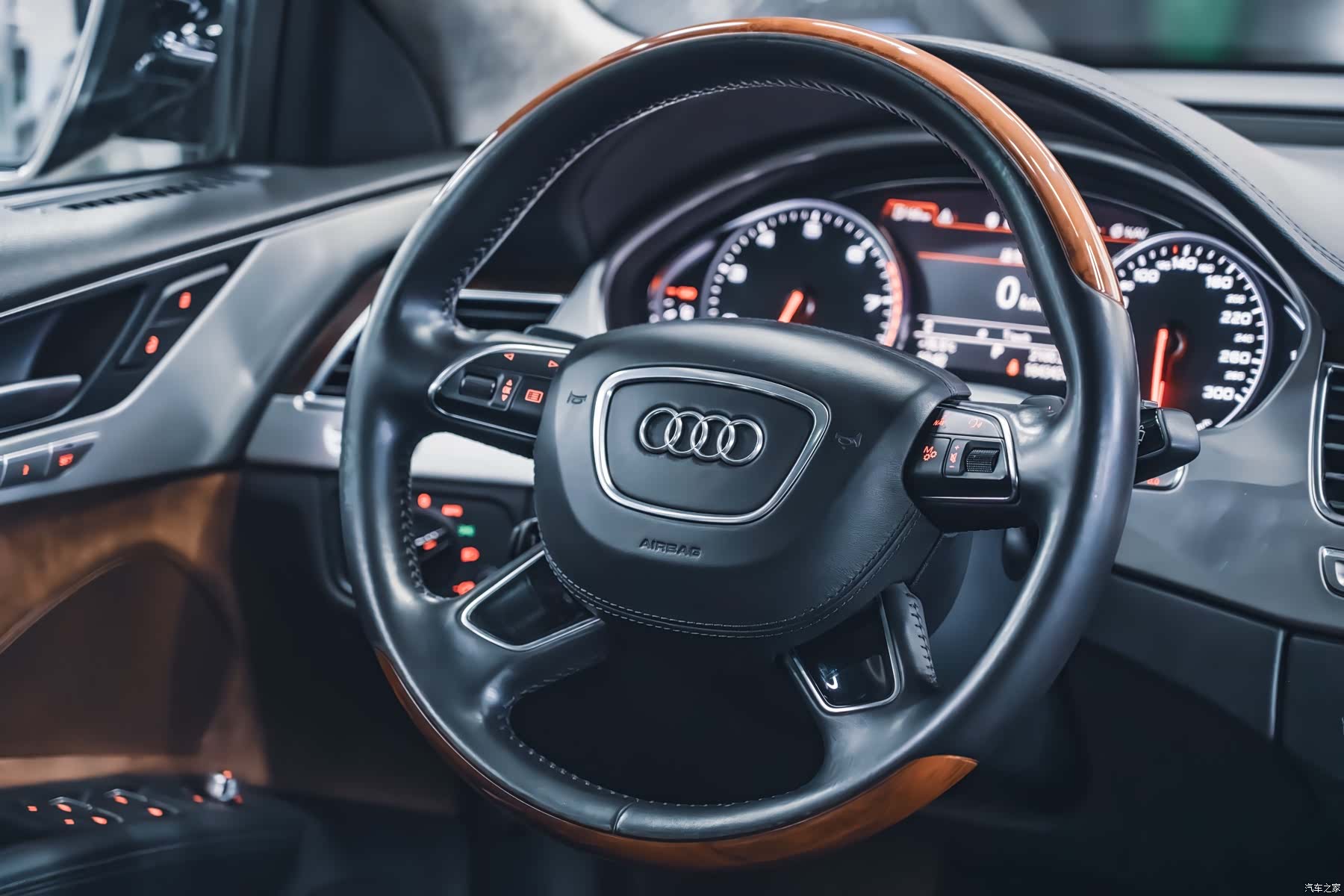 Audi A8L, 2013 15