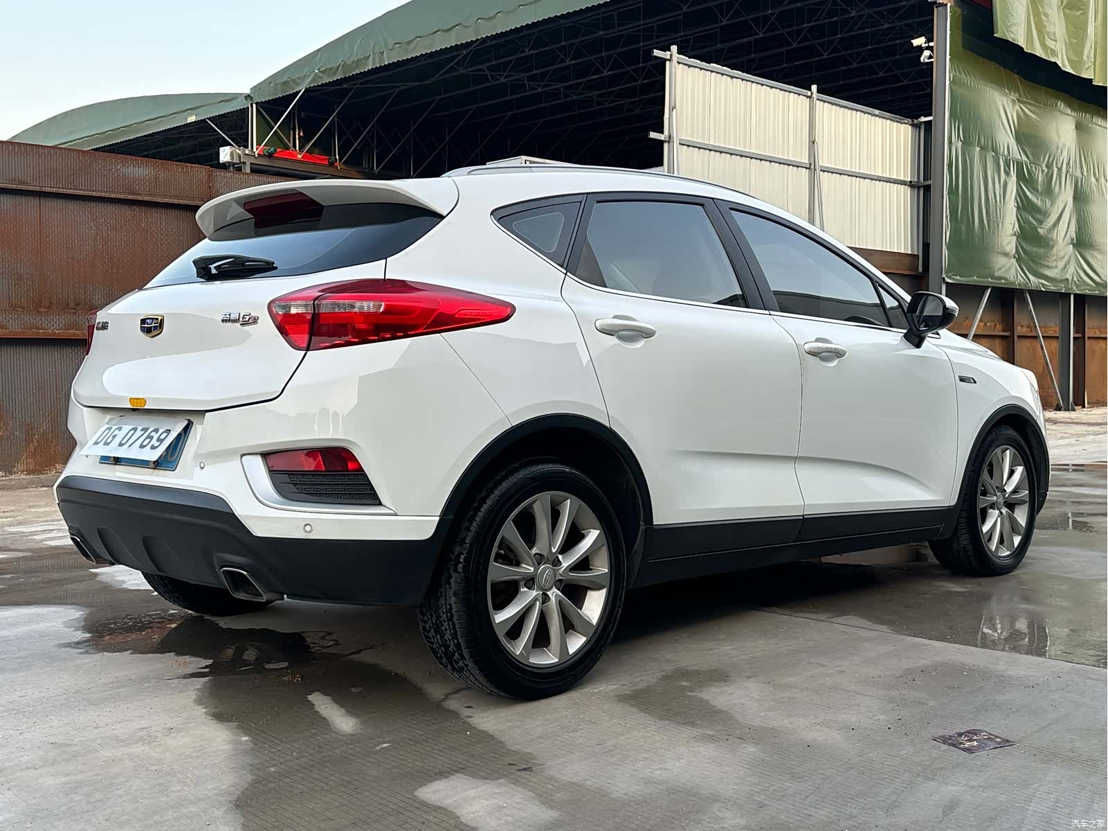 Geely Emgrand, 2017 12