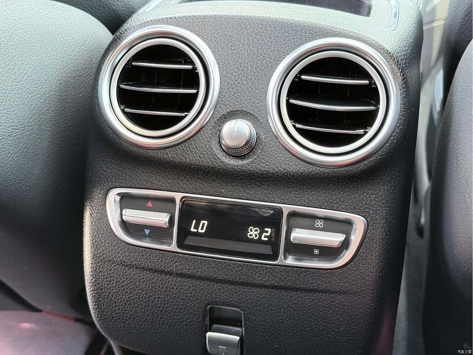 Mercedes-Benz GLC, 2021 12