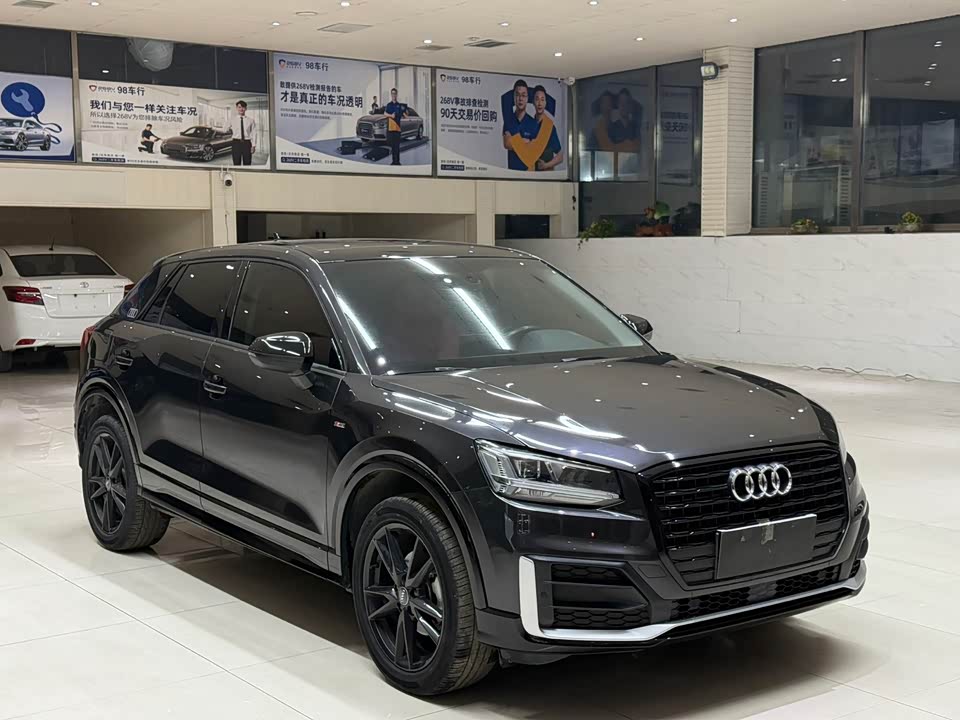 Audi Q2L