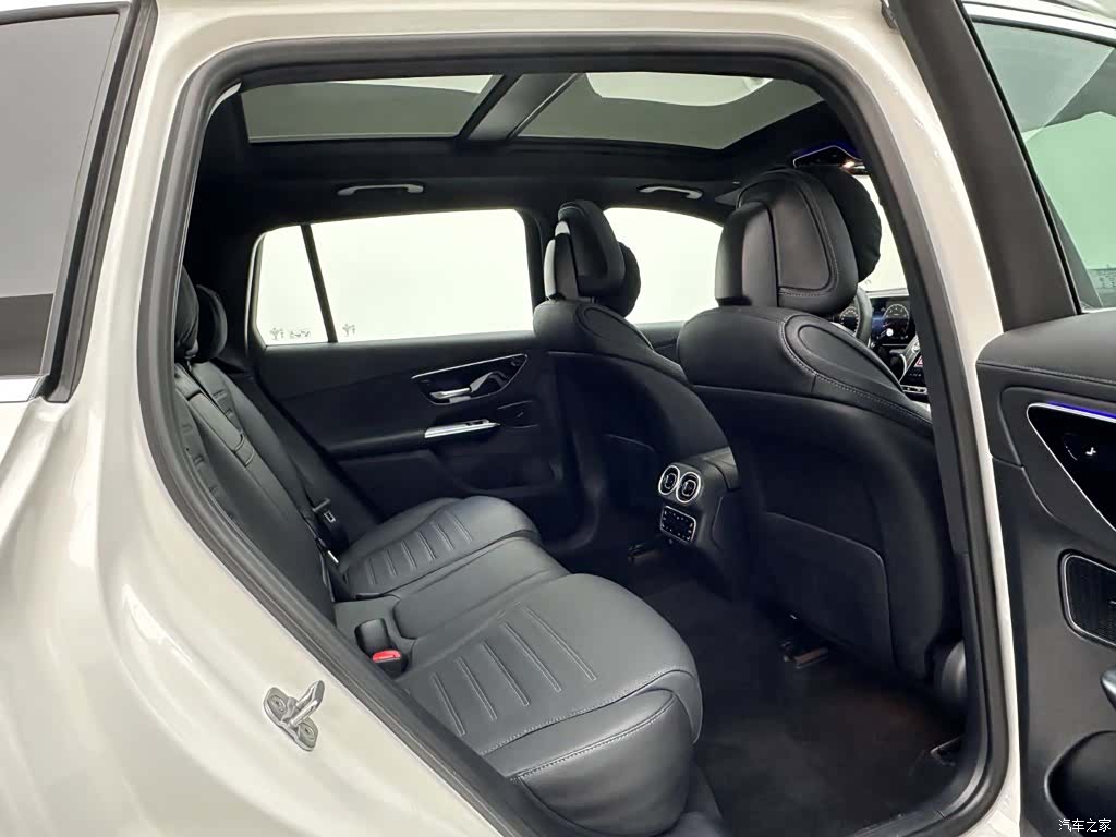 Mercedes-Benz GLC, 2023 21