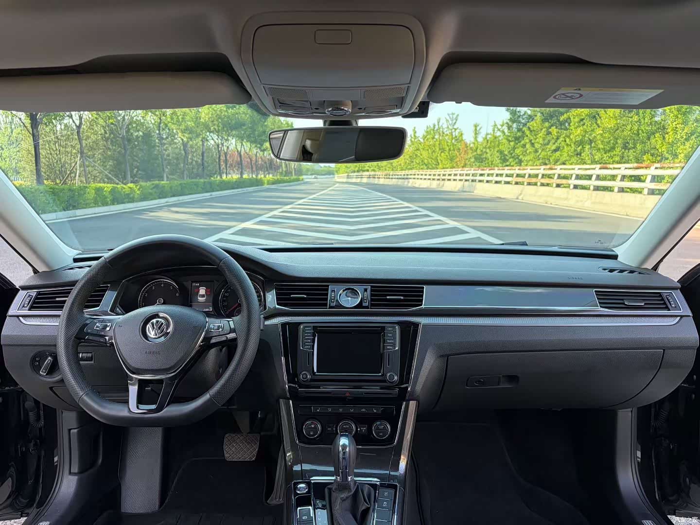 Volkswagen Passat, 2018 6