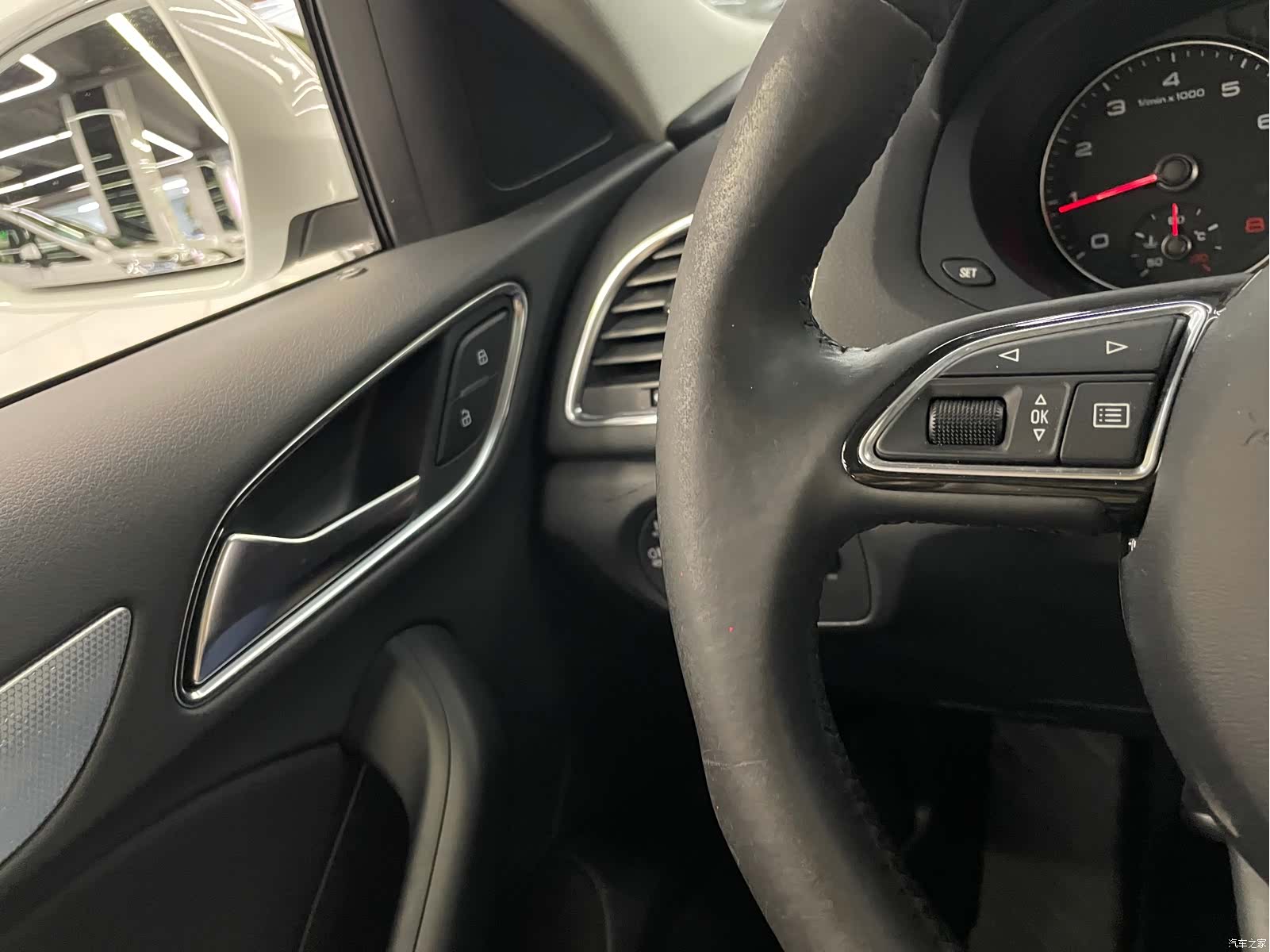 Audi Q3, 2014 30
