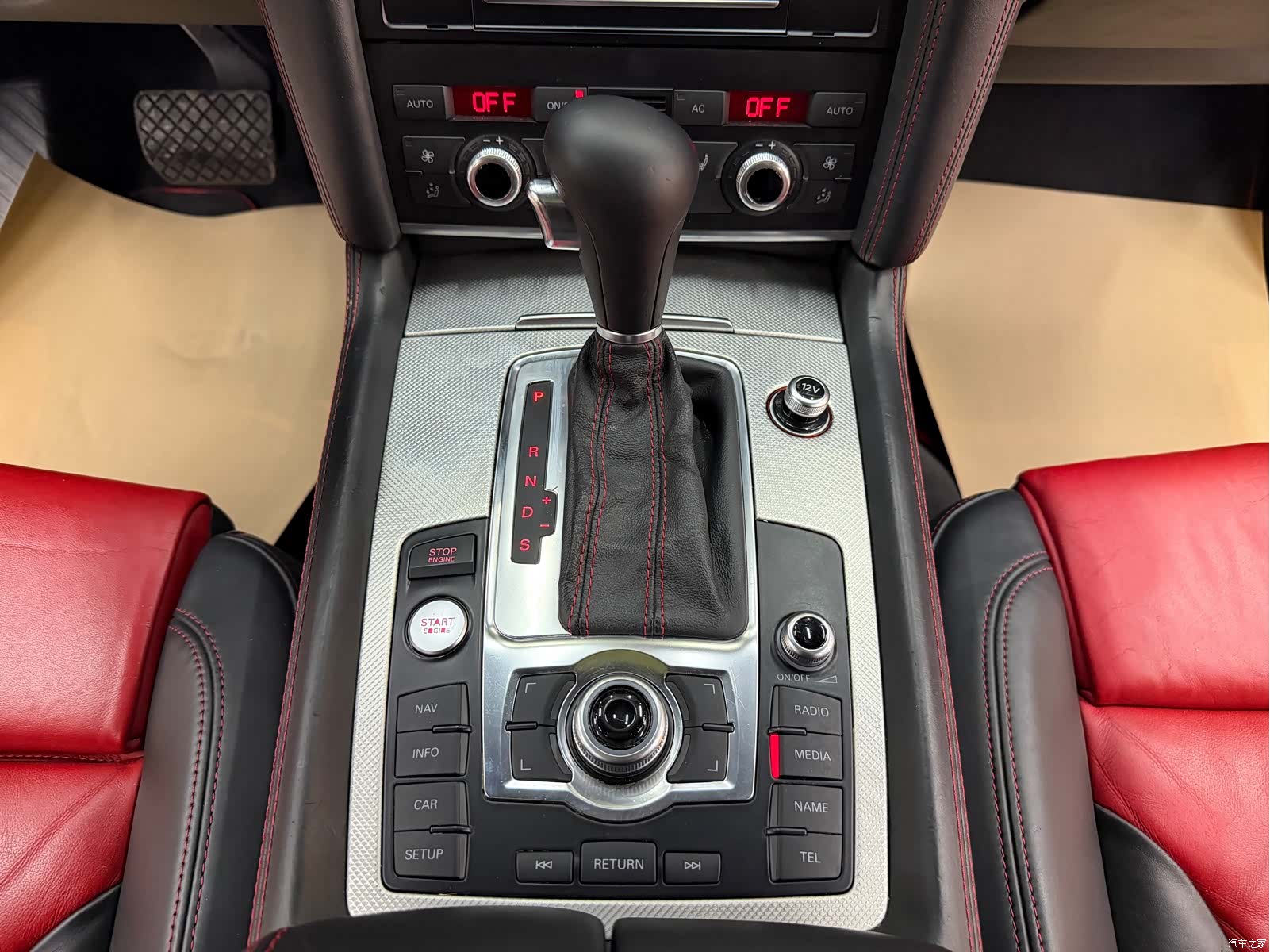Audi Q7, 2011 17