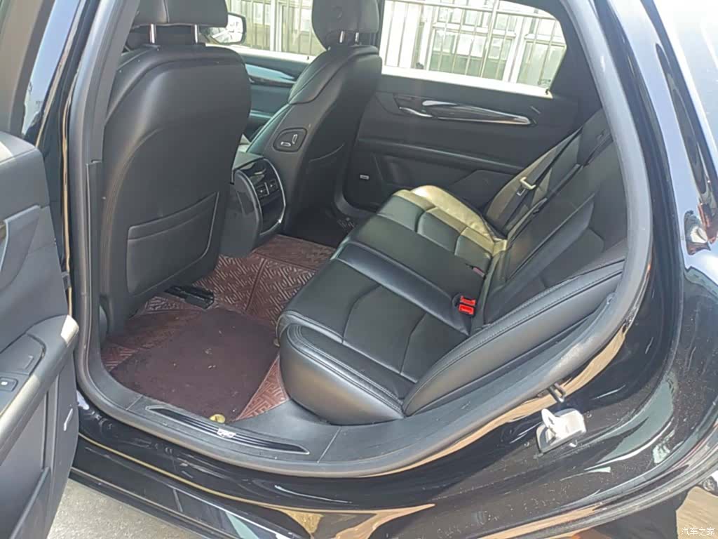 Cadillac CT6, 2022 17