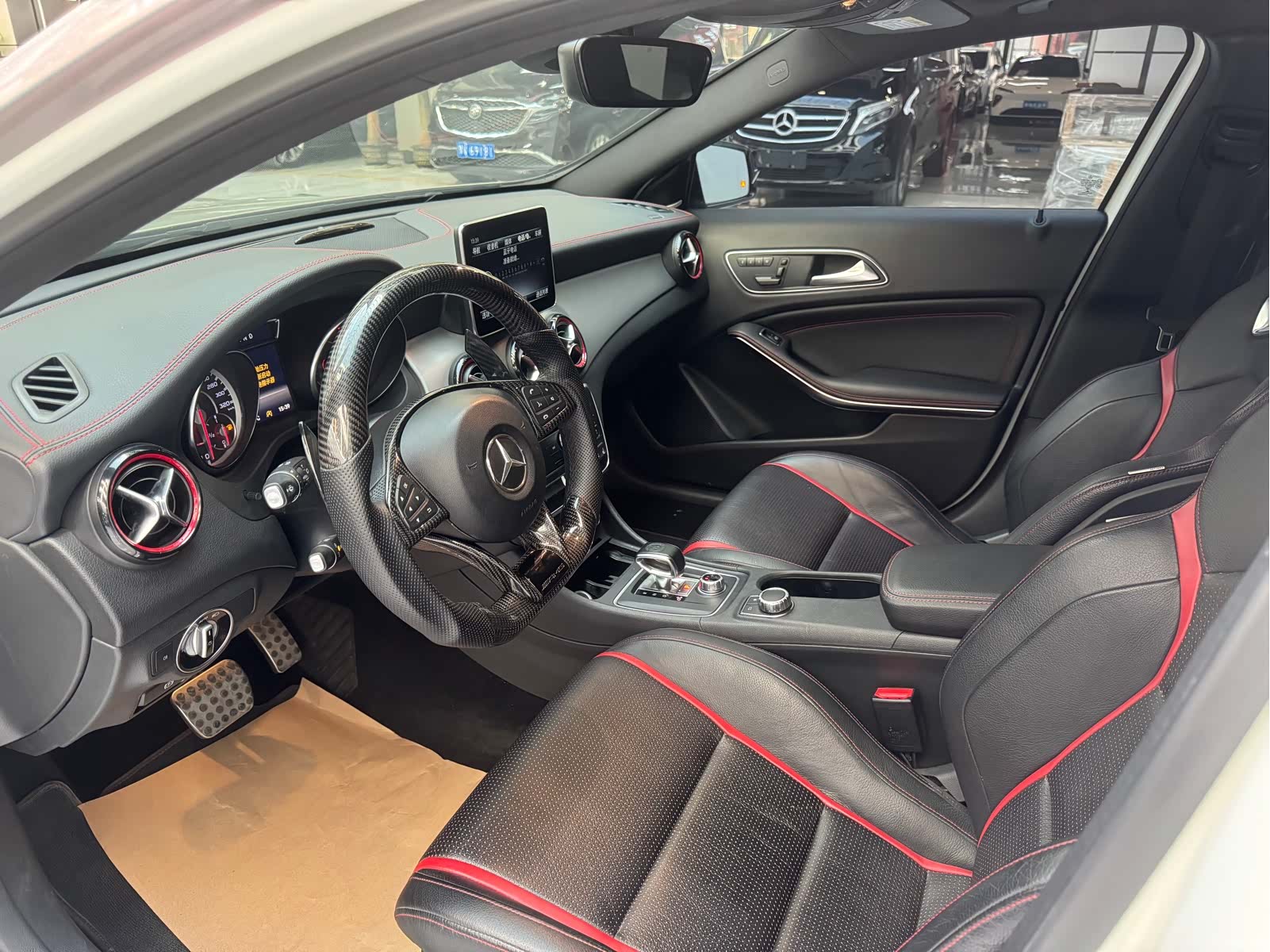 Mercedes-Benz GLA, 2016 4