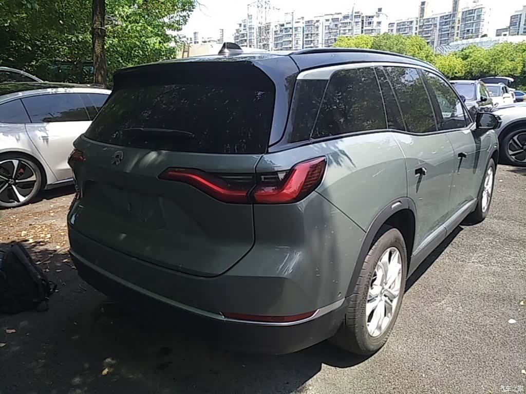 NIO ES8, 2022 7