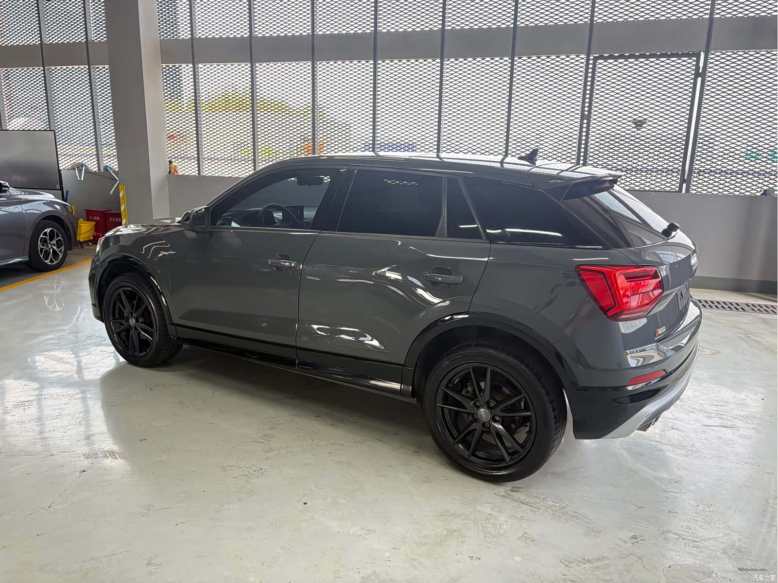 Audi Q2L, 2020 6
