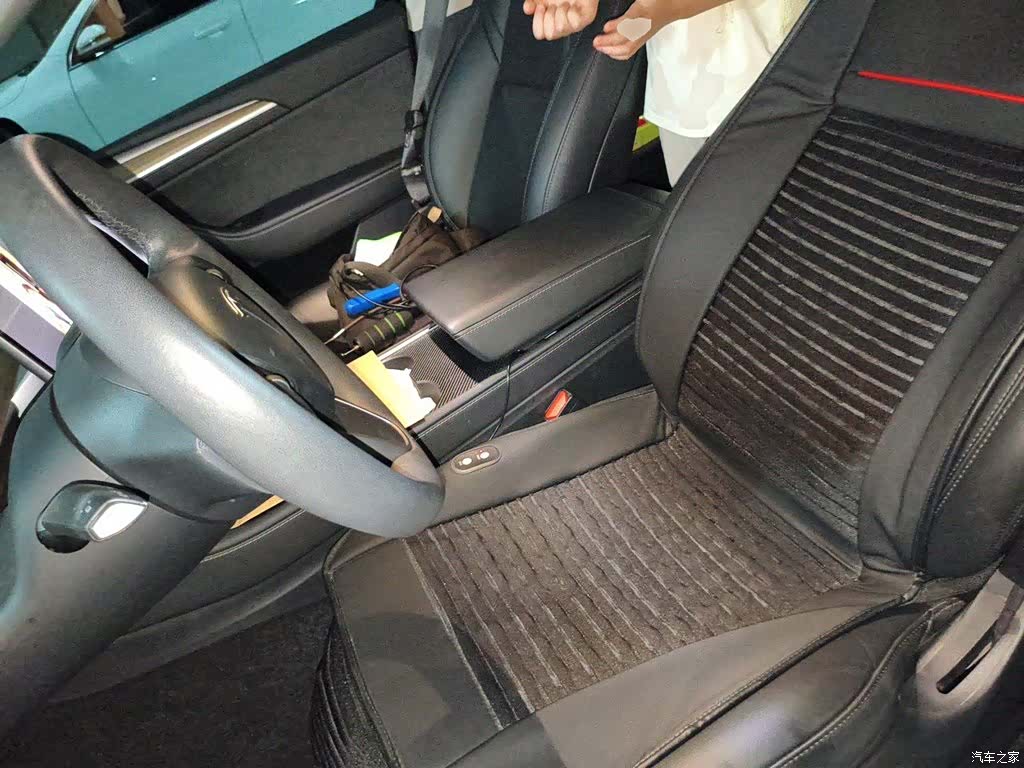 Tesla Model Y, 2021 8