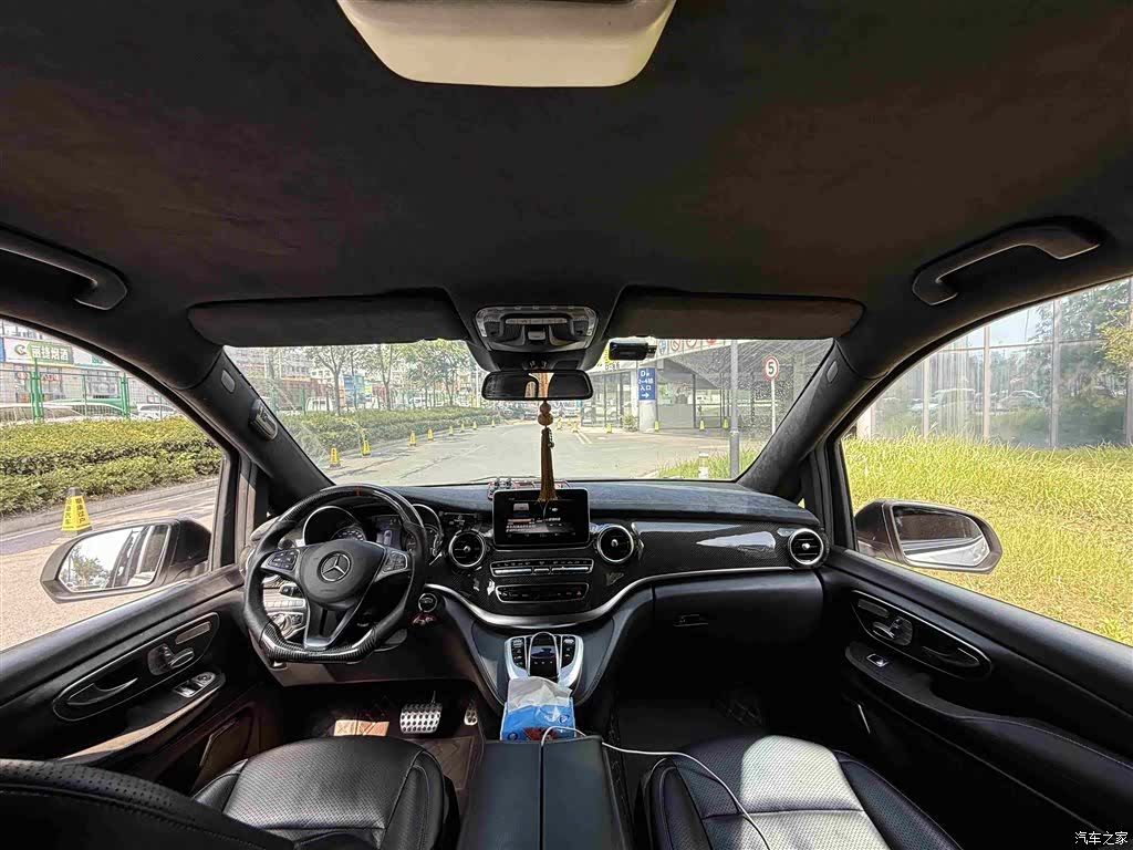 Mercedes-Benz V-Class, 2019 15