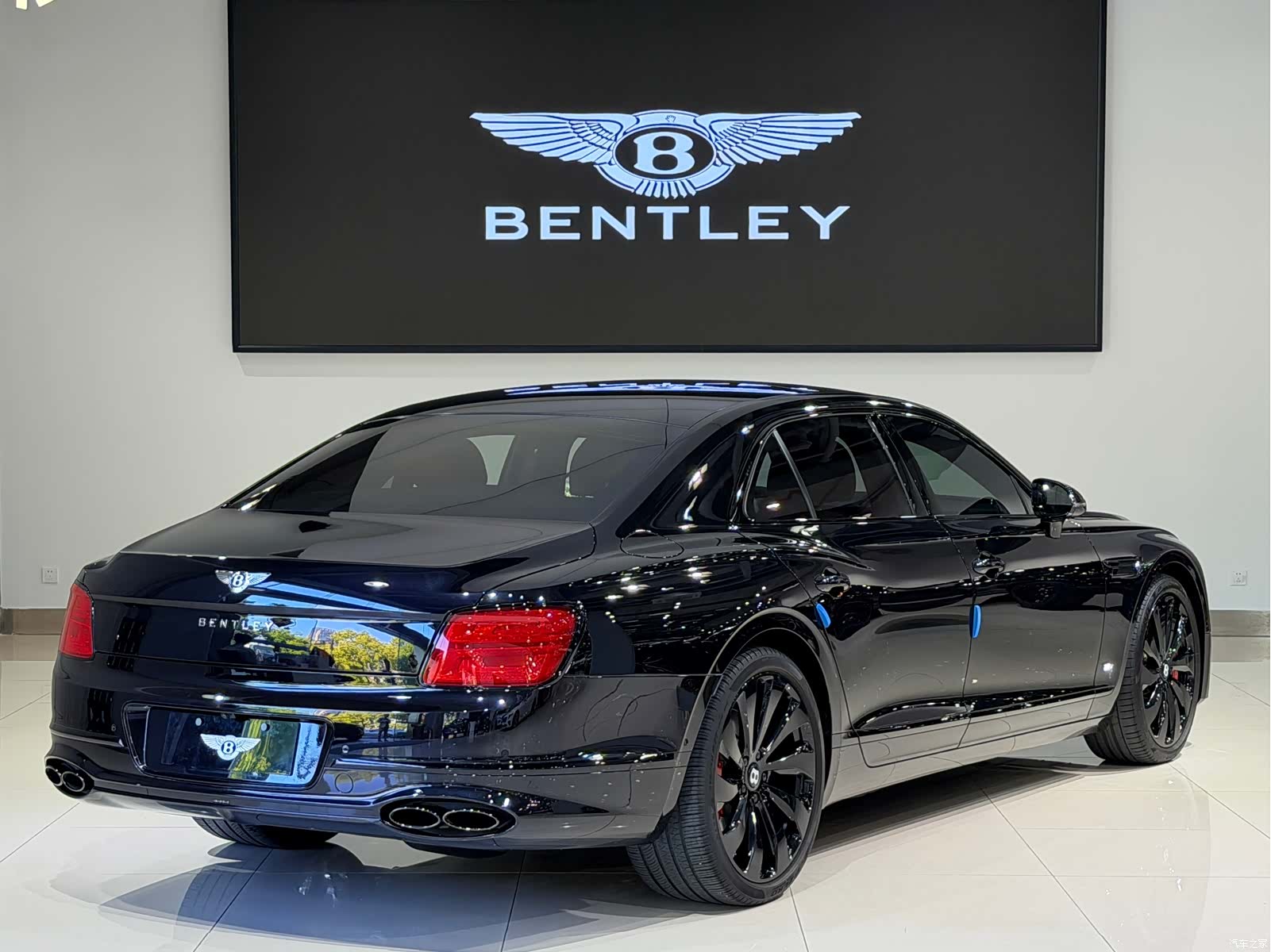 Bentley Flying Spur, 2022 4
