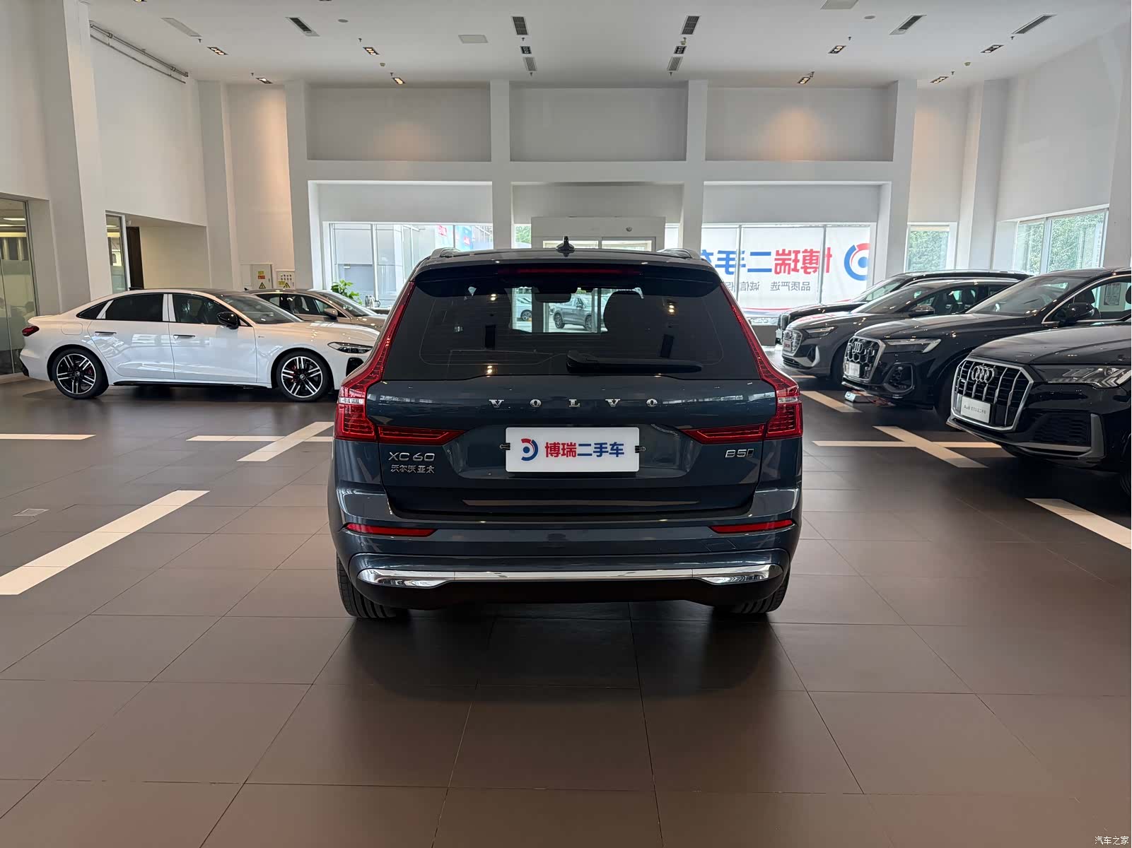 Volvo XC60, 2022 все фото