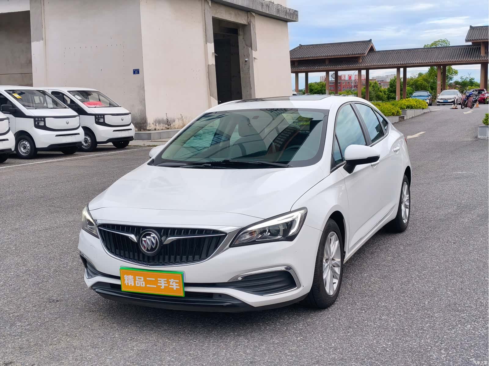 Buick Verano, 2018 1