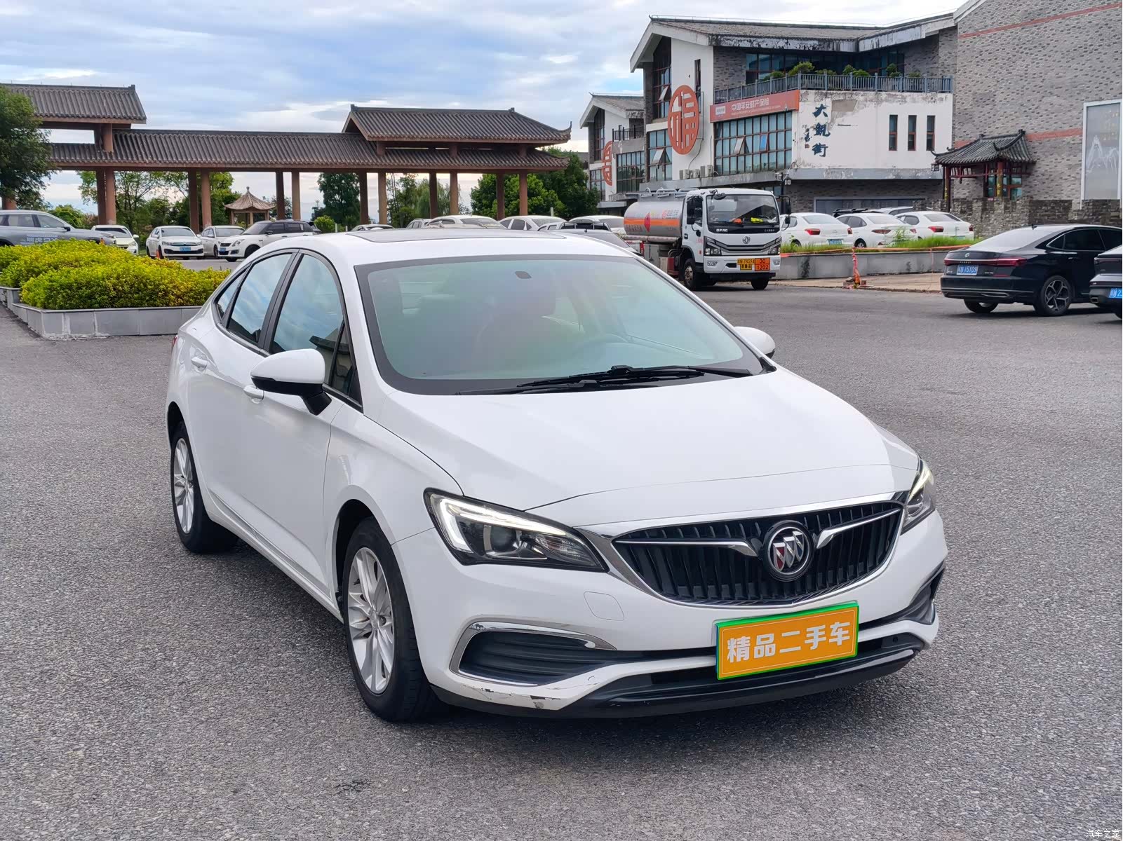 Buick Verano, 2018 3