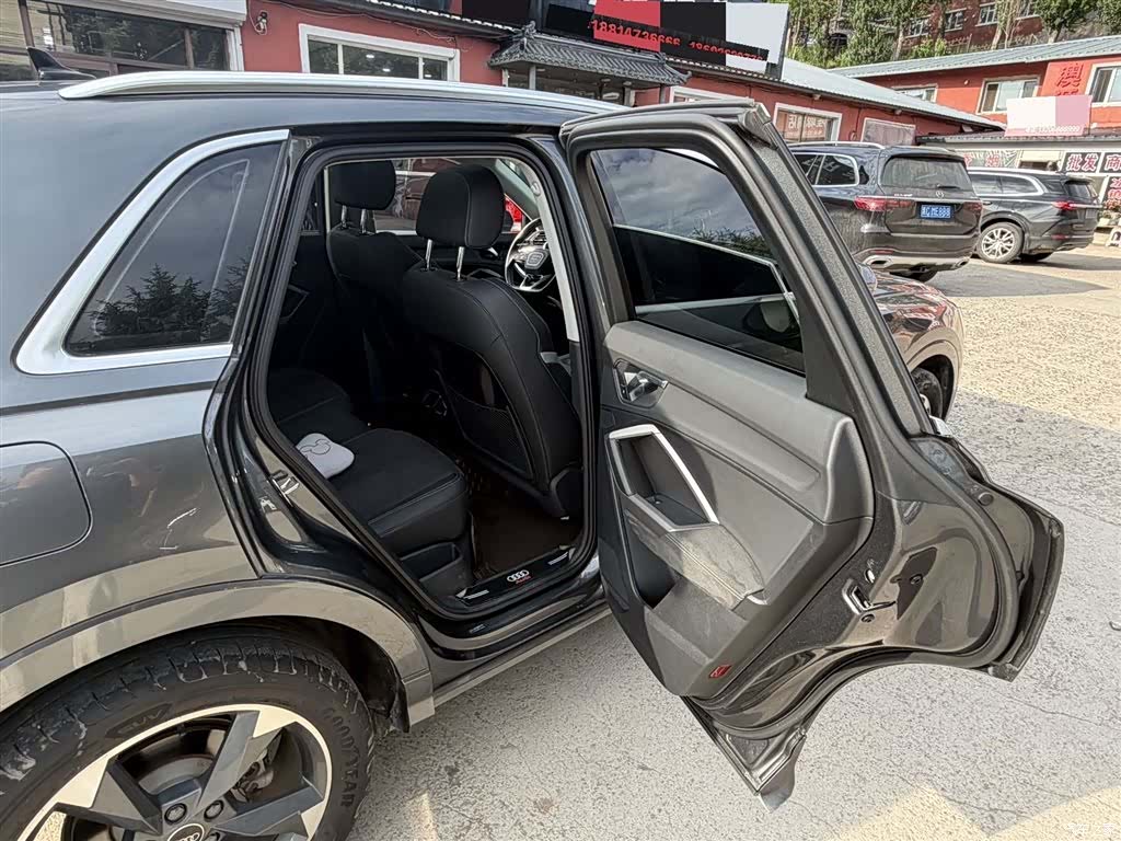 Audi Q3, 2023 16