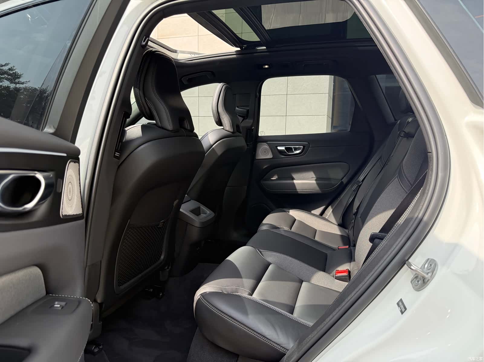 Volvo XC60, 2022 11