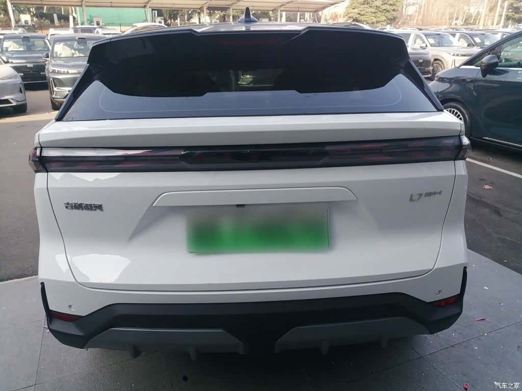 Geely Galaxy L7, 2025 4