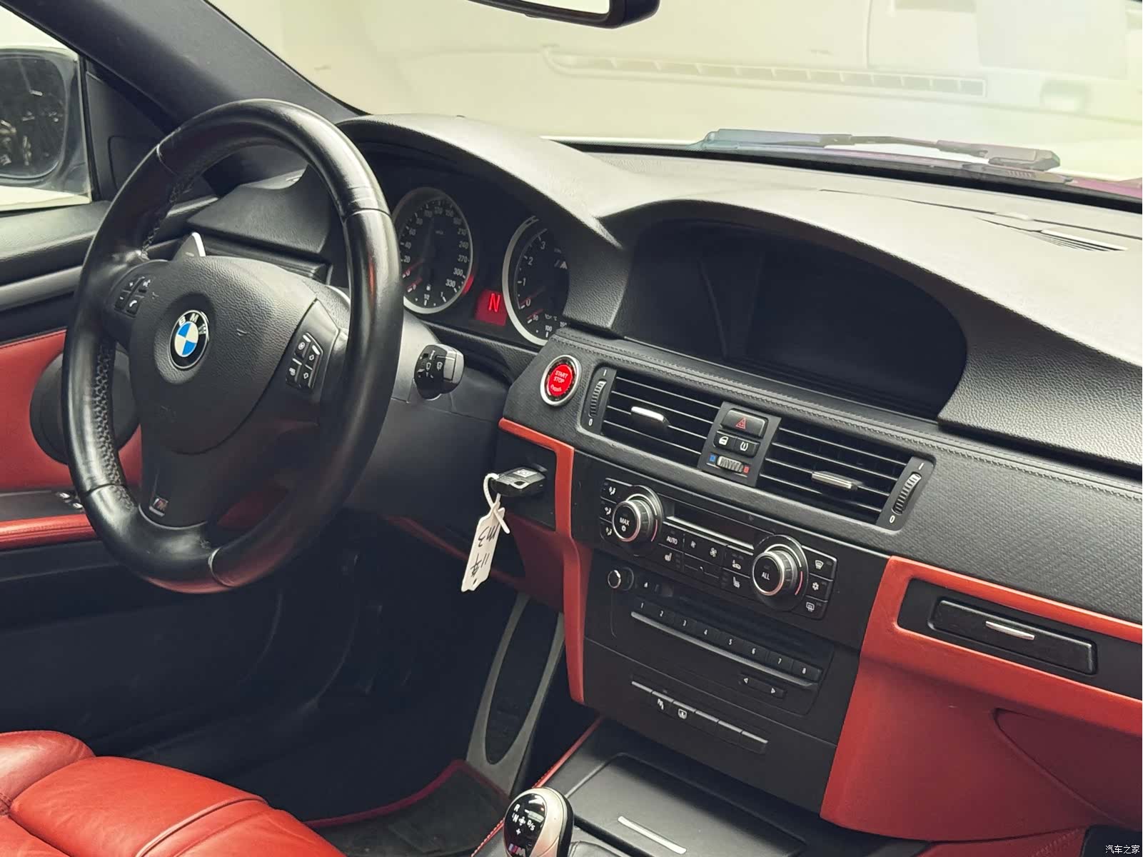 BMW M3, 2011 18