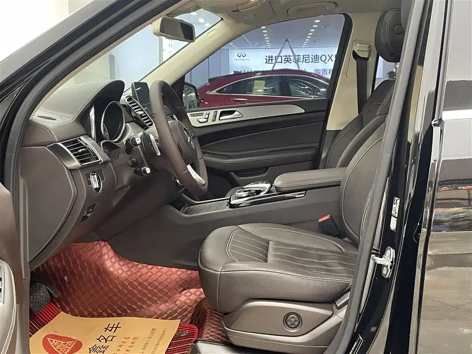 Mercedes-Benz GLS Mercedes-Benz GLS