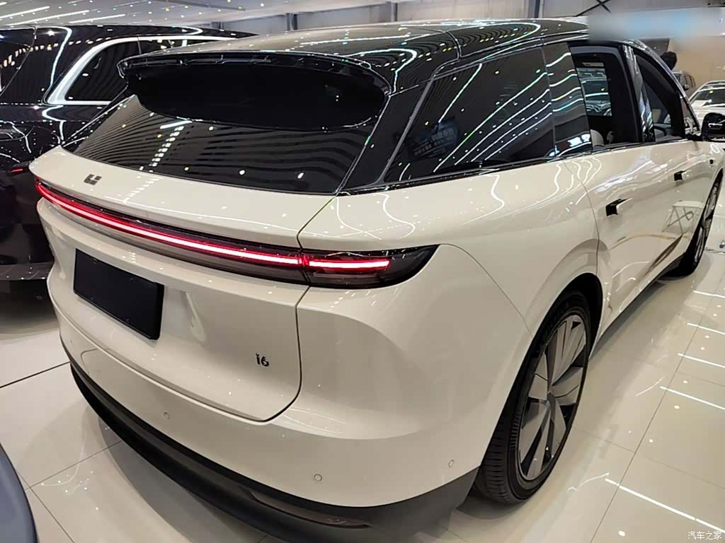 Li Auto i6, 2025 7