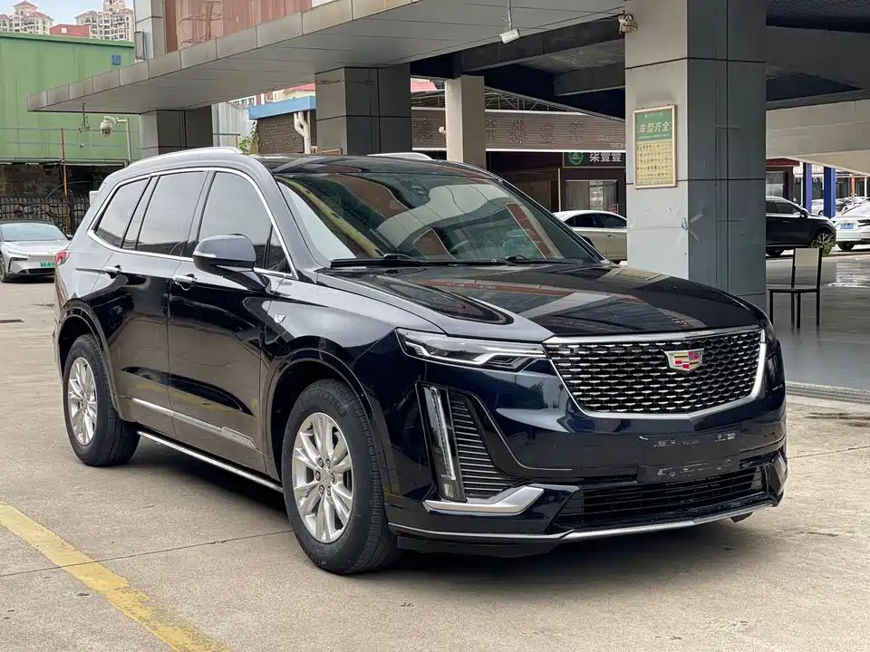 Cadillac XT6