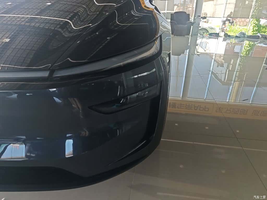 Tesla Model Y, 2025 24