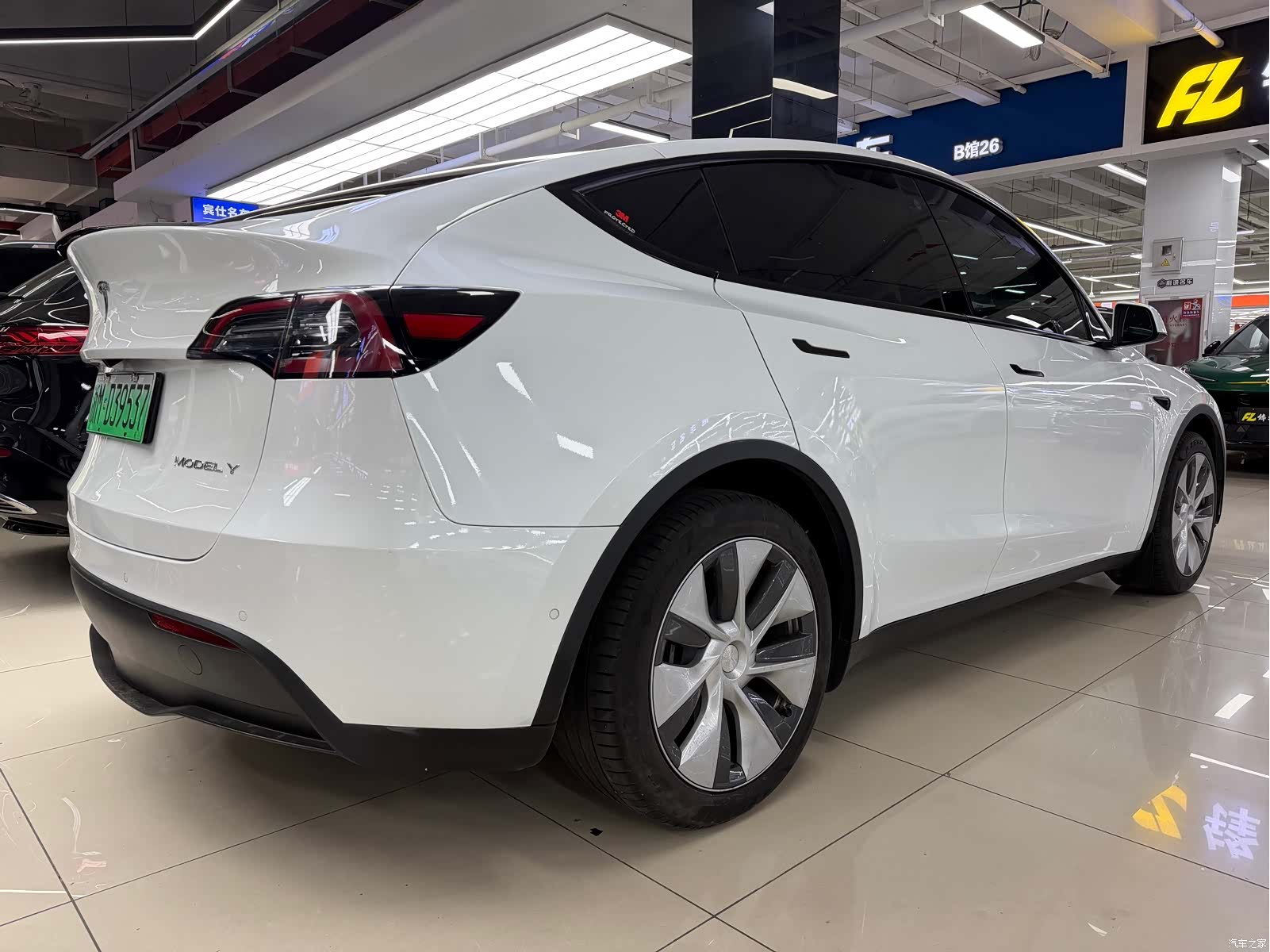 Tesla Model Y, 2023 6