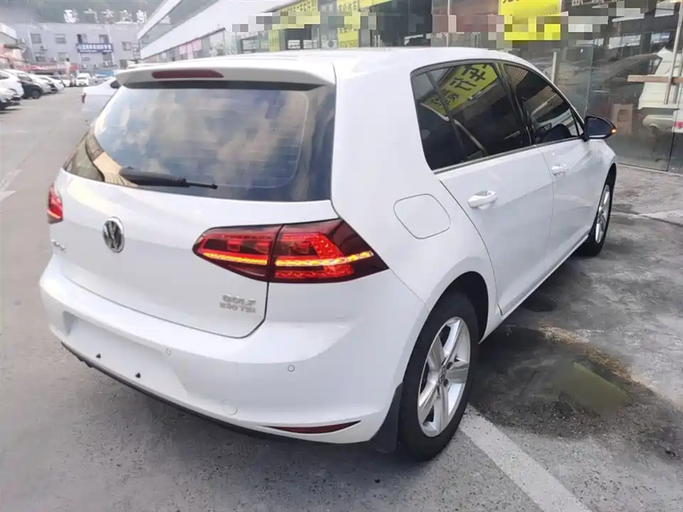 Volkswagen golf