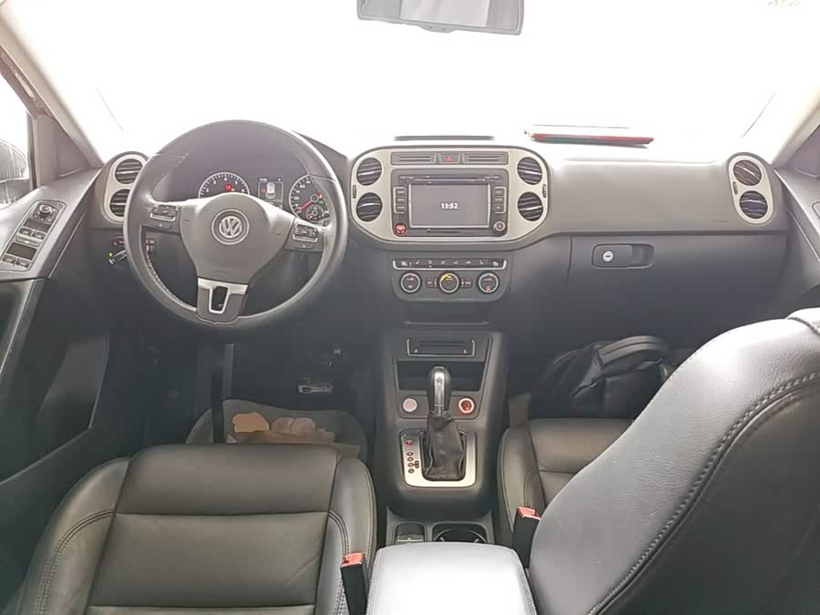 Volkswagen Tiguan 2015, фото 10