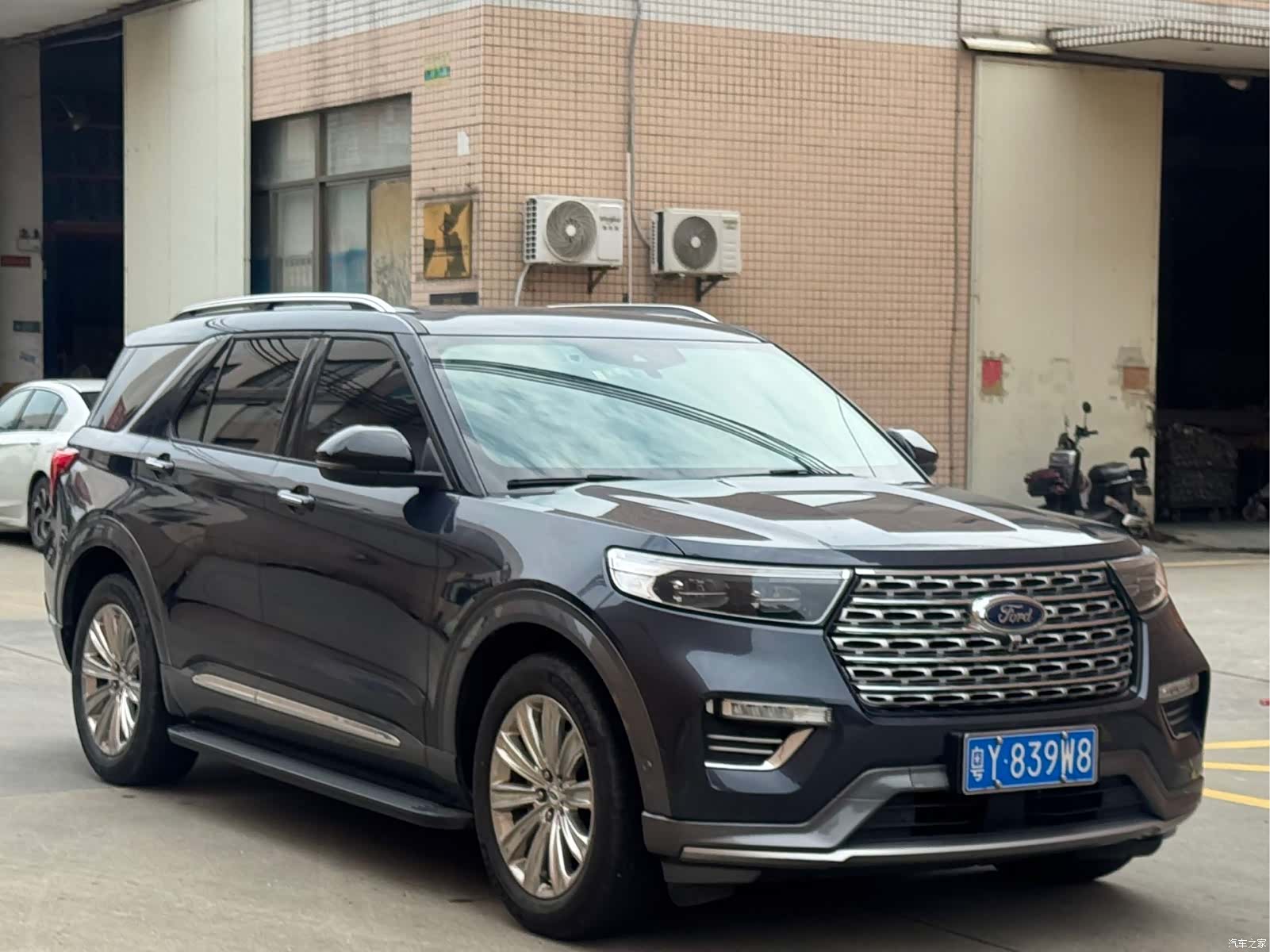 Ford Explorer, 2020 3