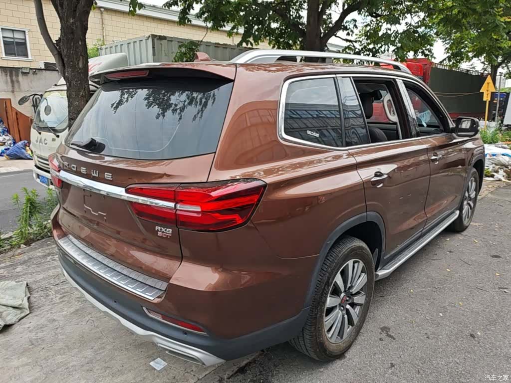 Roewe RX8, 2018 все фото